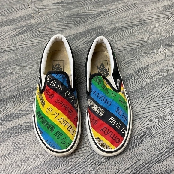 Vans Classic Slip-On Canvas Multicolor Striped Japanese Script Slip On Sneakers - Picture 12 of 12